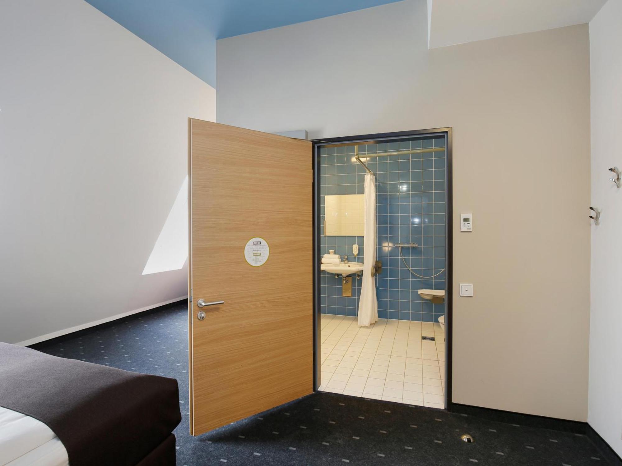B&B Hotel Berlin-Charlottenburg Exterior photo